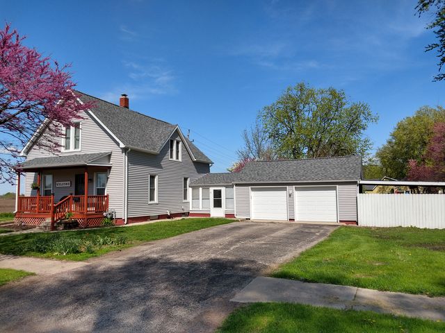 979 5th Ave, Monterey IL  61520-1310 exterior