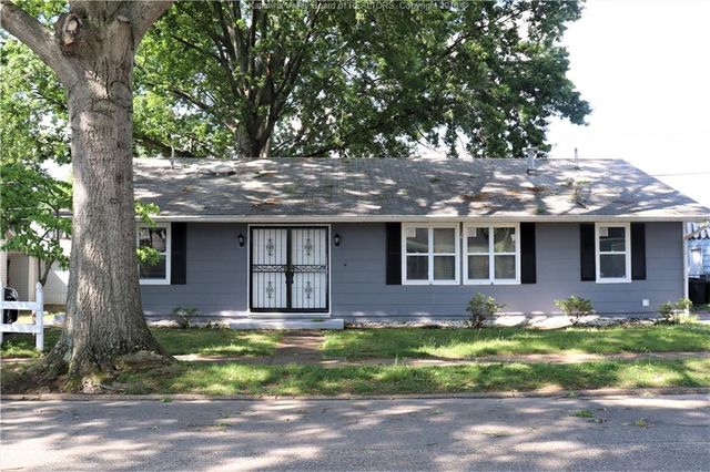 2622 Bard Ave, Saint Albans WV  25177-2119 exterior
