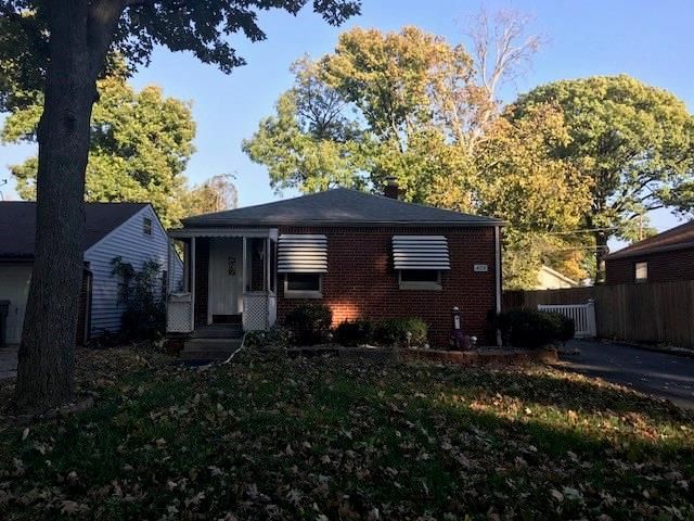 409 Catherwood Ave, Indianapolis IN  46219-7331 exterior