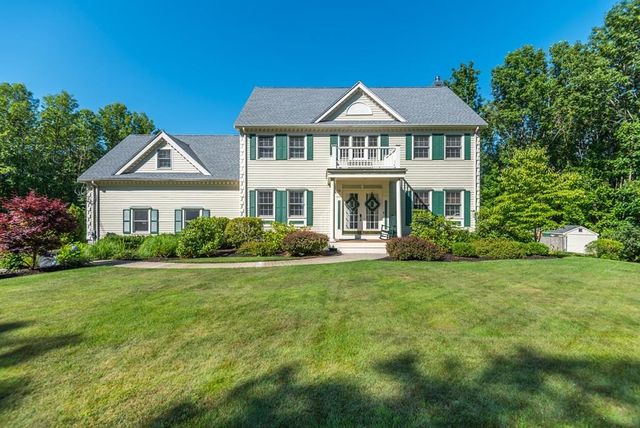 10 Brundrett Ave, Andover MA  01810-2403 exterior