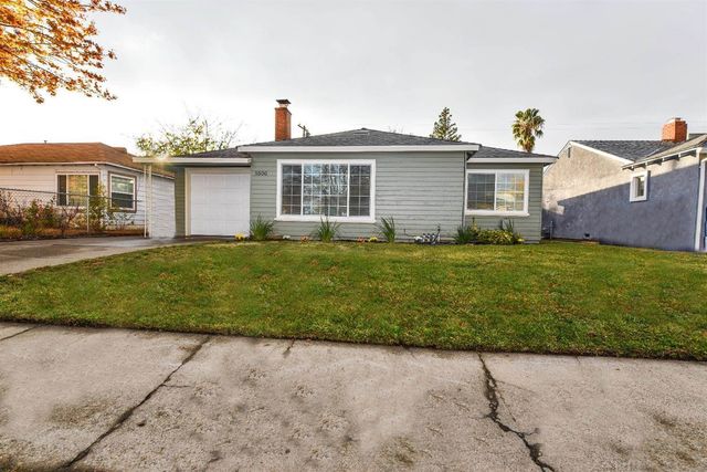 5500 Priscilla Ln, Sacramento, CA 95820-6611