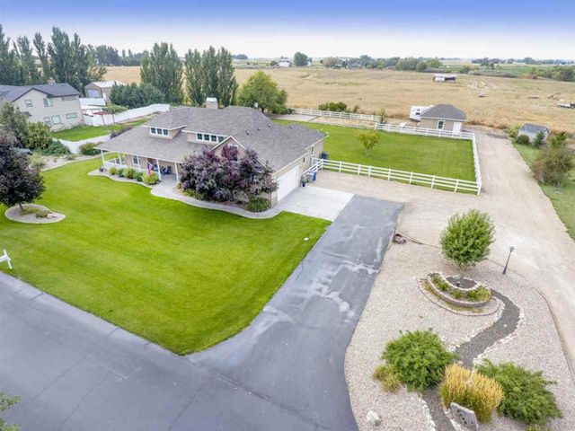 8246 Sage Run Ln, Middleton, ID 83644