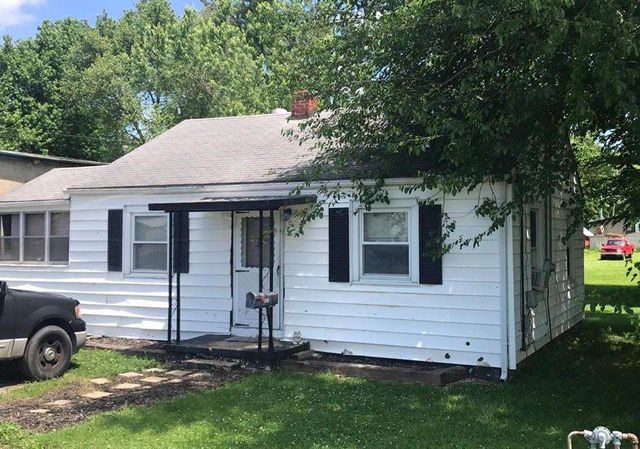 1004 Green Meadows St, Tobinsport IN  47520-1610 exterior