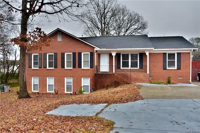 3080 Jamestown Dr, Gastonia NC  28054-6056 exterior