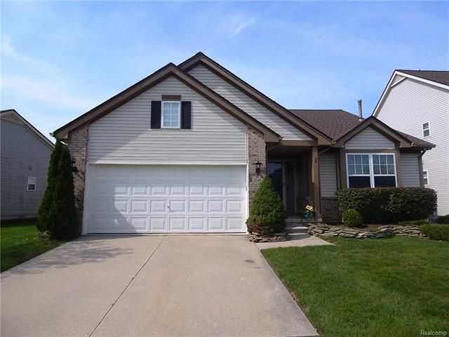 6546 Summerdale Cir E, Ypsilanti, MI 48197