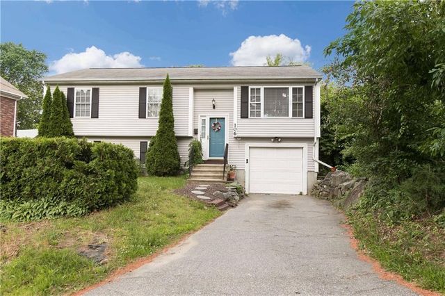 106 Blade St, Warwick RI  02886-0729 exterior