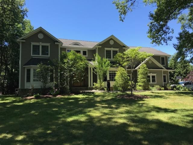 44 Woodland Rd, Westwood, NJ