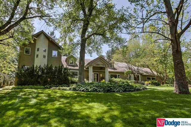 9721 Spring St, Omaha NE  68124-2743 exterior
