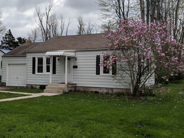 524 N Simon St, Ada, OH 45810