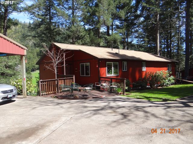 48132 Westoak Rd, Oakridge OR  97463-9791 exterior