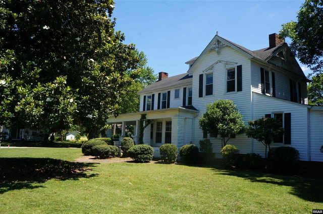 150 E Locust St, Dresden, TN 38225