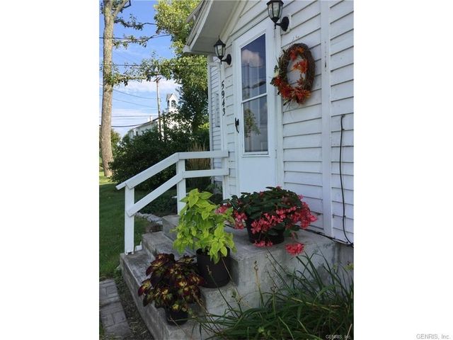 5943 County Road 37, Webster Crossing, NY 14560