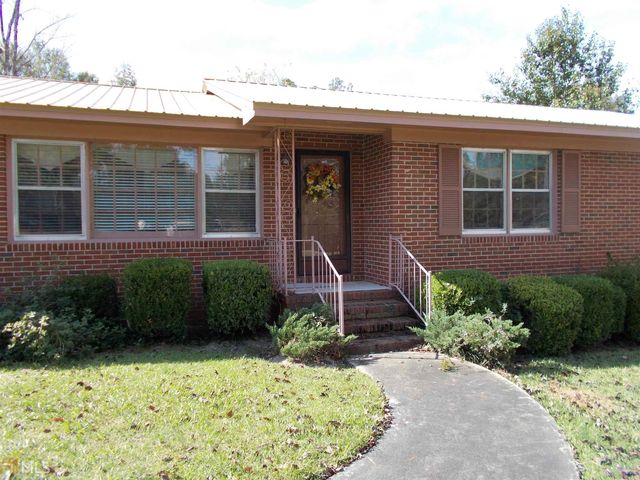 83 Pine St, Wrightsville, GA 31096