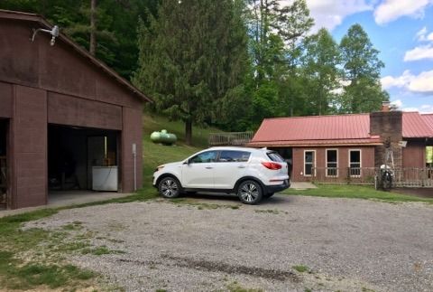 1130 Johns Run, Jeriel, KY 41143