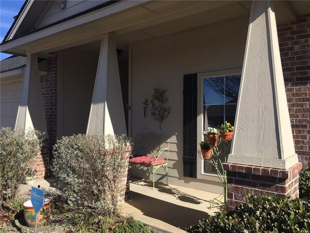 241 Water Oak Ln, Weatherford, TX 76086