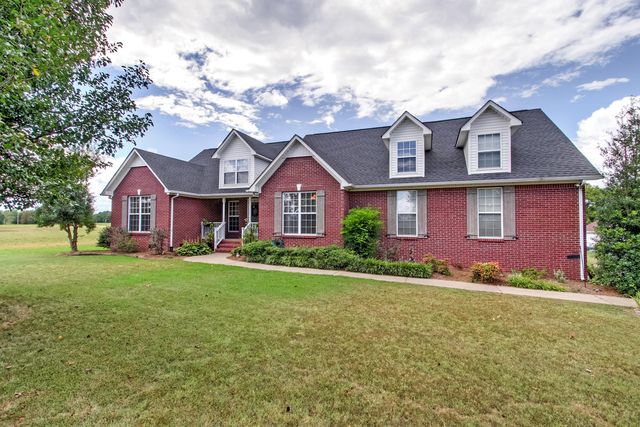 2198 Zion Rd, Columbia, TN 38401