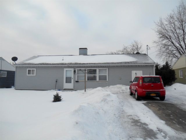 19 Middlebury Ave, Massena Center, NY 13662